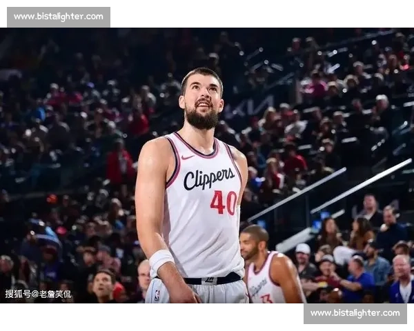 17 分钟 16+4!大洛快船明牌冲冠,弗兰克 1800 万血赚 17 分钟 16+4!大洛快船明牌冲冠,弗兰克 1800 万血赚