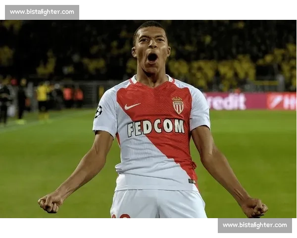 埃唐・姆巴佩:30 分钟 2 球,走出光环的里尔新核 埃唐・姆巴佩:30 分钟 2 球,走出光环的里尔新核