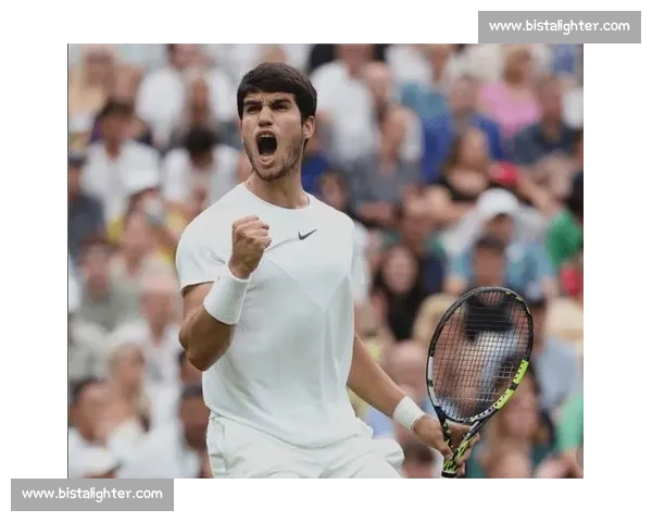 摇摆庆功!阿尔卡拉斯喷香槟迎美网荣耀